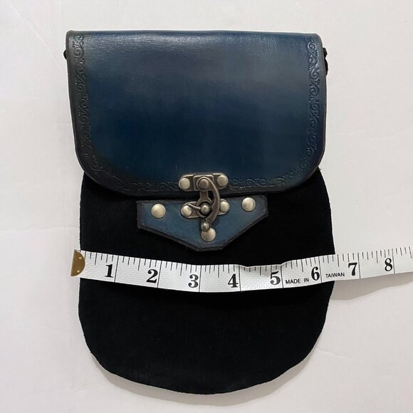 Handmade Blue Leather Embossed Celtic Design Renaissance Festival Costume Pouch - Picture 7 of 7
